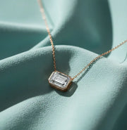 Regal Emerald 1.6 ct lab grown Solitaire Mangalsutra